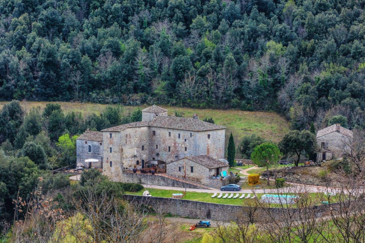 Castello Valenzino Aparthotel Pierantonio Luaran gambar